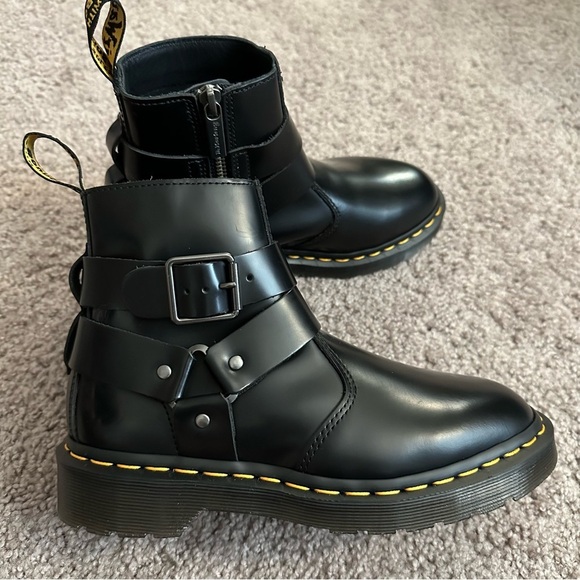Dr. Martens Jaimes Leather Harness Chelsea Boots 5W/4M